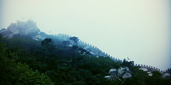 The Sintra covered in fog. (Edna Winti / Flickr)